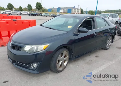 2014 Toyota Camry Se Sport z USA, uszkodzony, nr VIN 4T1BF1FK4EU433564